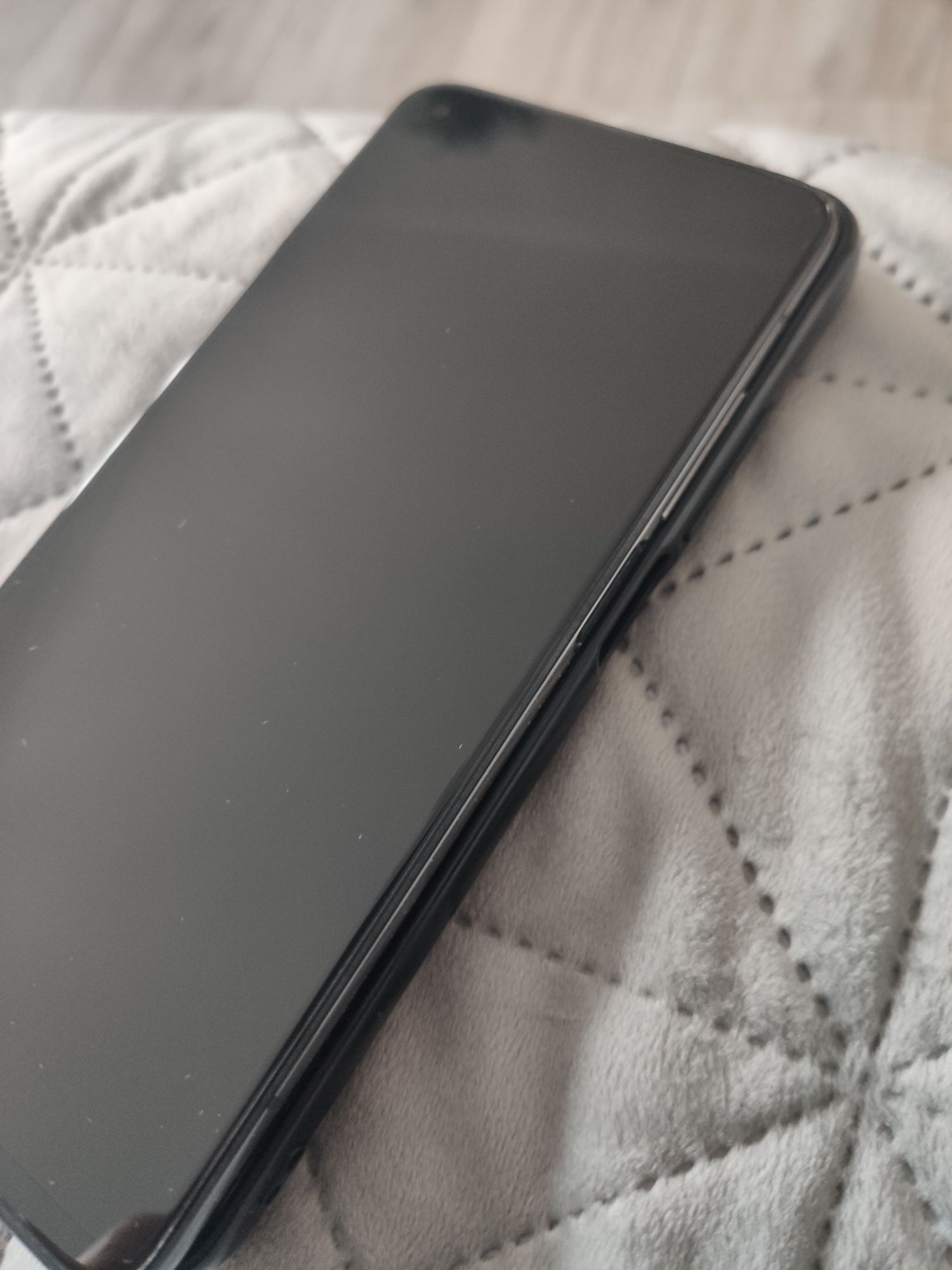 Продам смартфон Xiaomi Mi 10T Pro