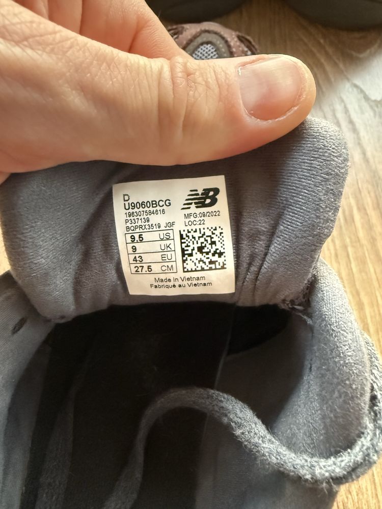 New Balance 9060