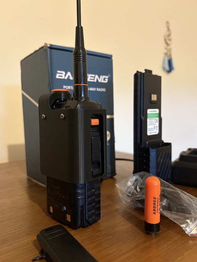 Radio Baofeng UV-5RM