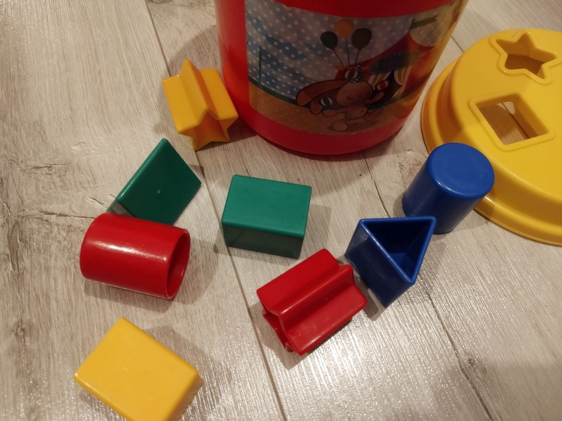 Wiadereczko - sorter, 4 figury - 8 elementów