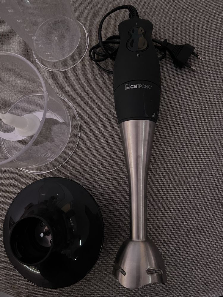 Blender plus dodatki dwa razy uzywany polecam