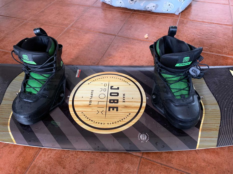 Wakeboard JOBE Prolix Hibrida+Botas JOBE(40)+Colete de impacto JOBE(M)