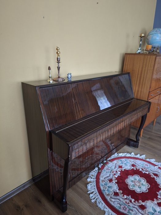 Pianino Nocturno wyprodukowane w ZSRR