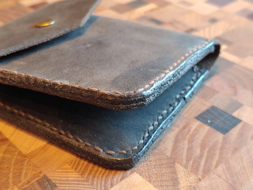 Брутальный кожаный кошелёк бумажник бифолд для карт и купюр