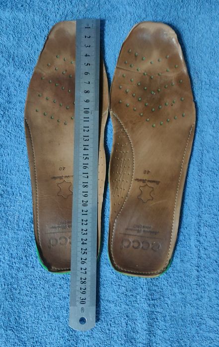 Продам мокасины Ecco стелька 27 см