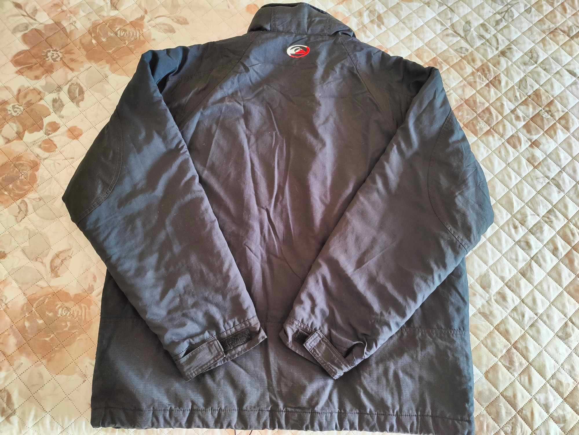 Casaco Quicksilver tam. XL preto excelente estado