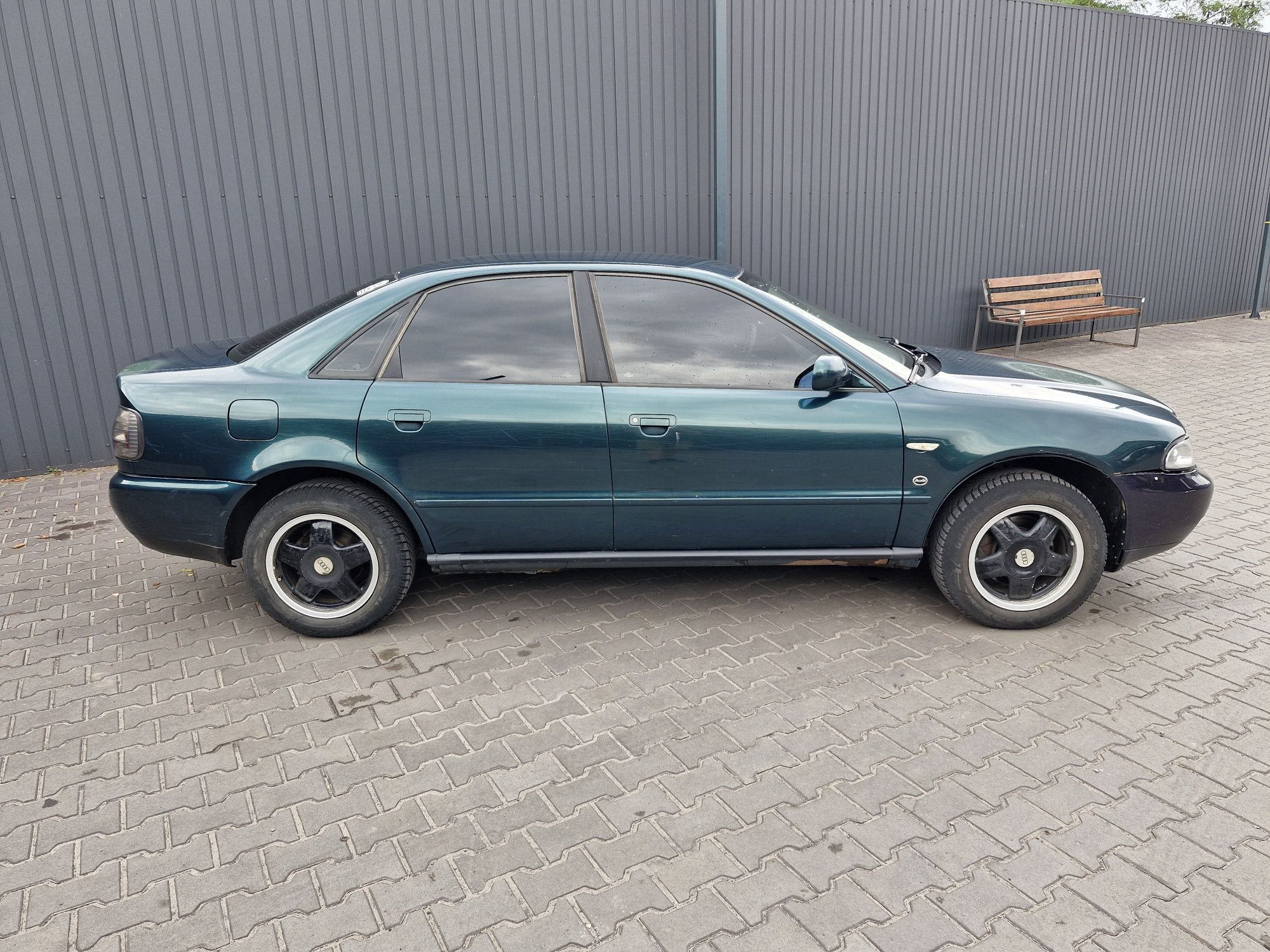 Продам Audi A4 * В идеале*