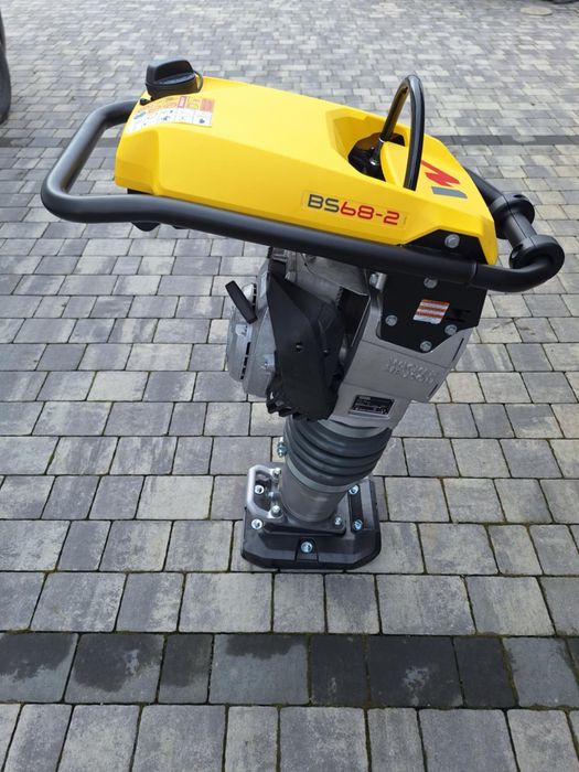 Wypożyczalnia wynajem koparka wycinarka do darni glebogryzarka