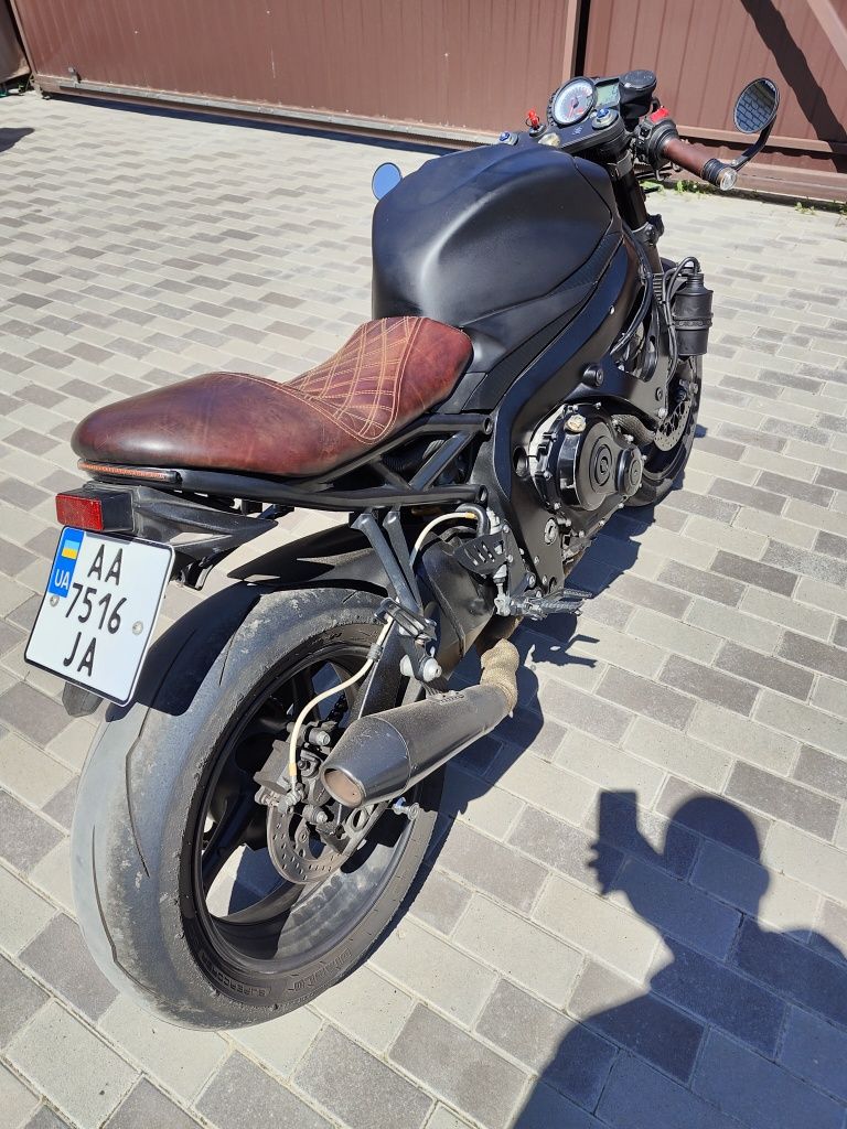Suzuki GSX-R 600 Café Racer кастом мотоцикл
