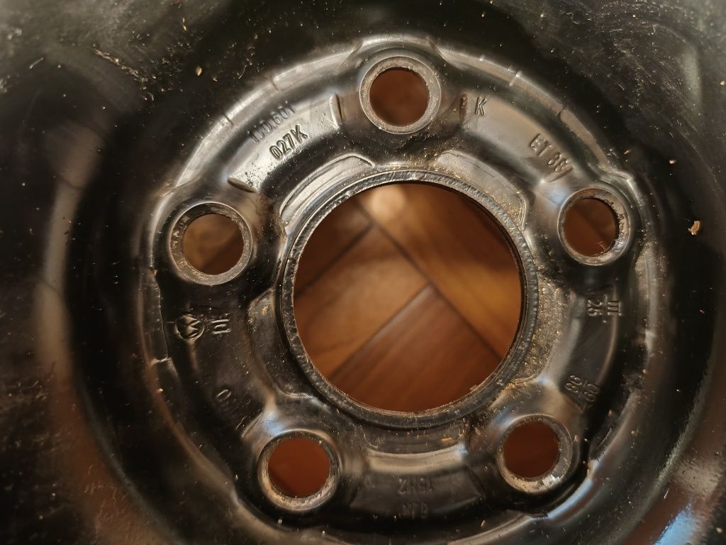 Гольф 4 запасне колесо з чохлом