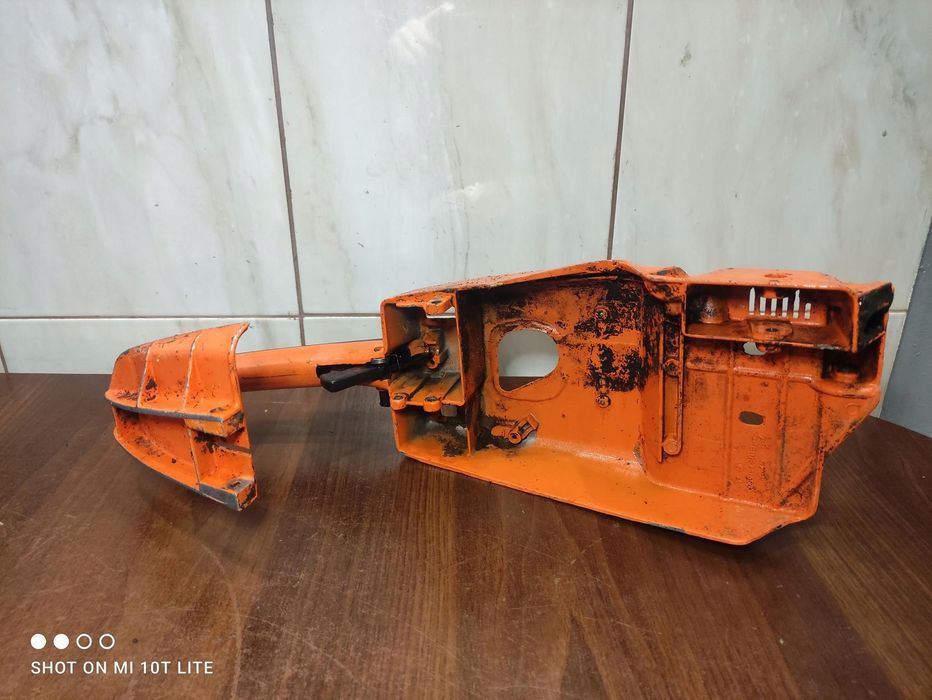 Stihl 045 Av Rączka Obudowa Uchwyt