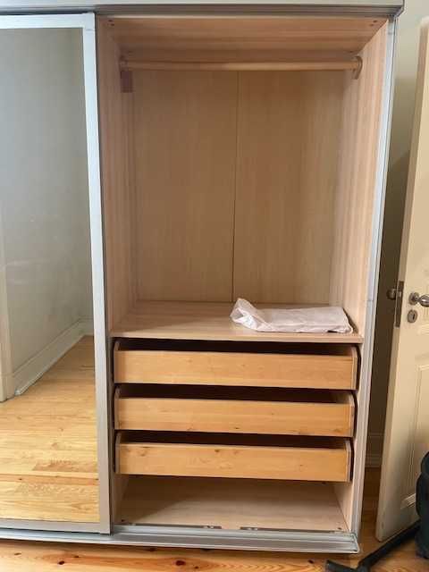 Roupeiro IKEA PAX com portas em espelho (cash only)