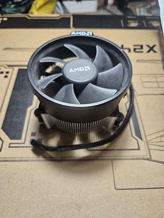 Процесор AMD Ryzen 7 5800x