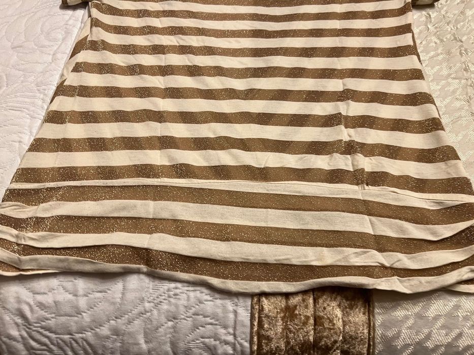 Camisola manga curta de costas abertas, da Zara