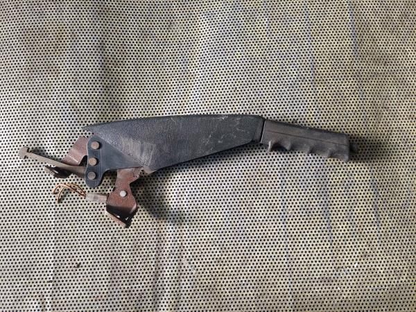 Travão de mão / parque VOLKSWAGEN Golf II (19E, 1G1)