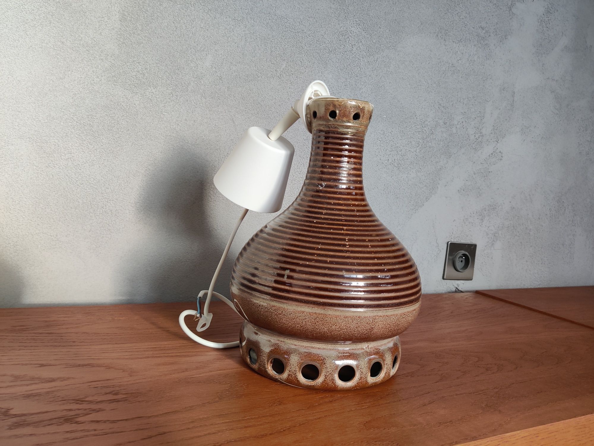Lampa PRL lata 70 Gliniak w dobrym stanie