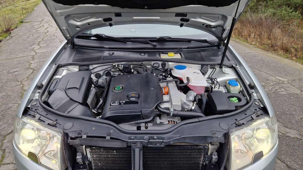 Автомобиль Skoda Superb