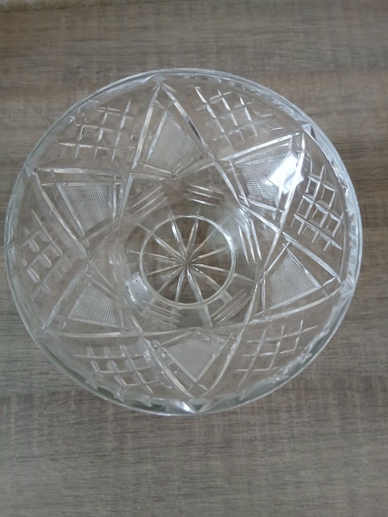 Фруктовниця  хрустальна .