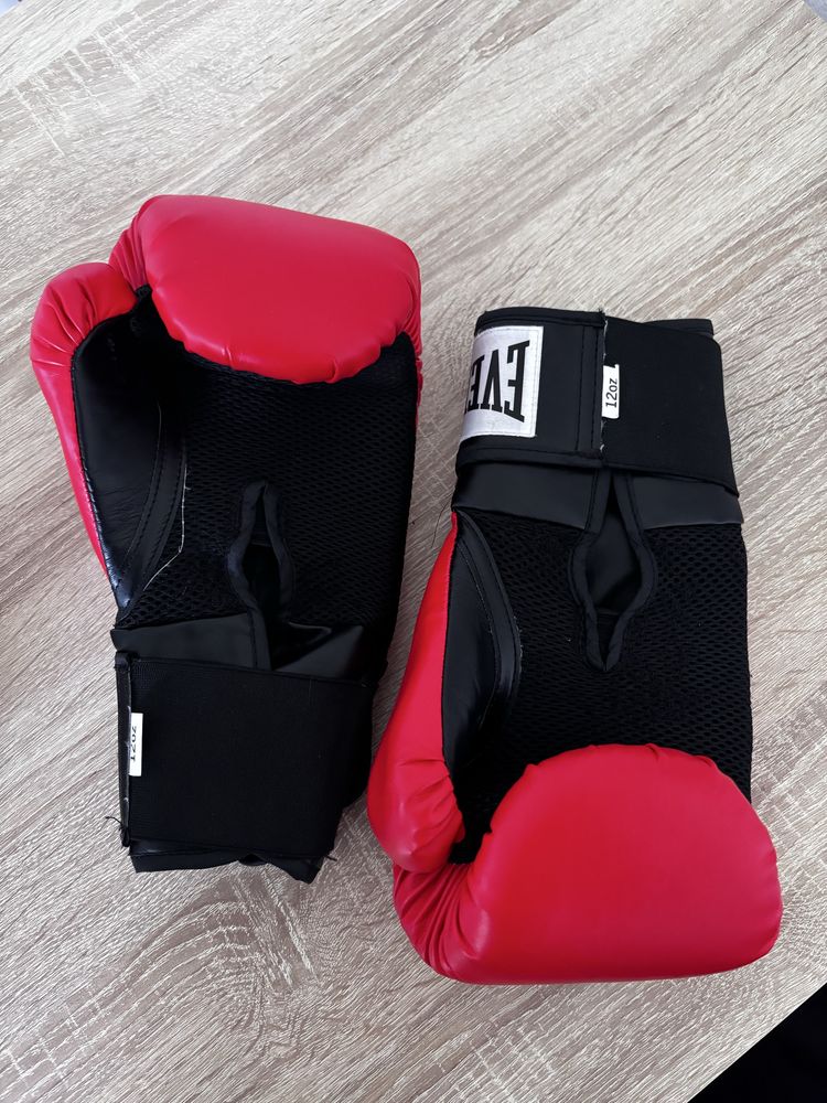 Luva Everlast nova