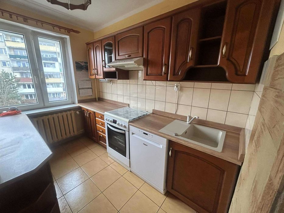 Meble do kuchni z wyposażeniem, drewniane fronty