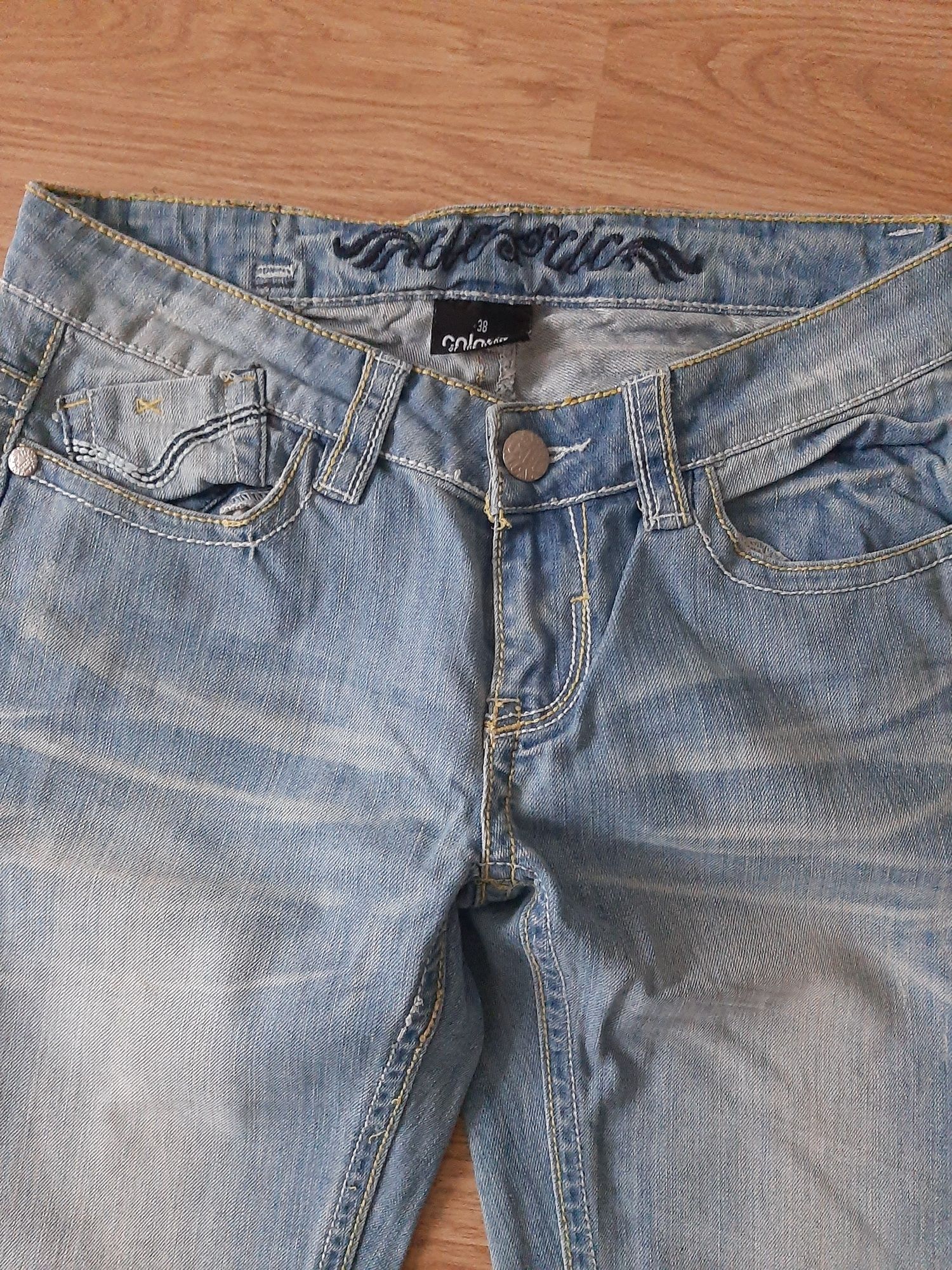 Spodnie  damskie  jeansowe  M