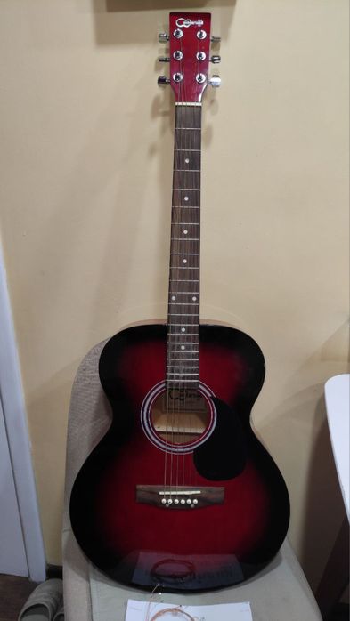 Продам гитару Hui tarland