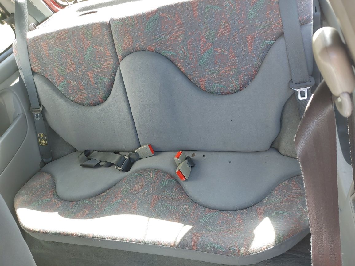 Micra motor 1.0 de 3 portas. Troca por moto
