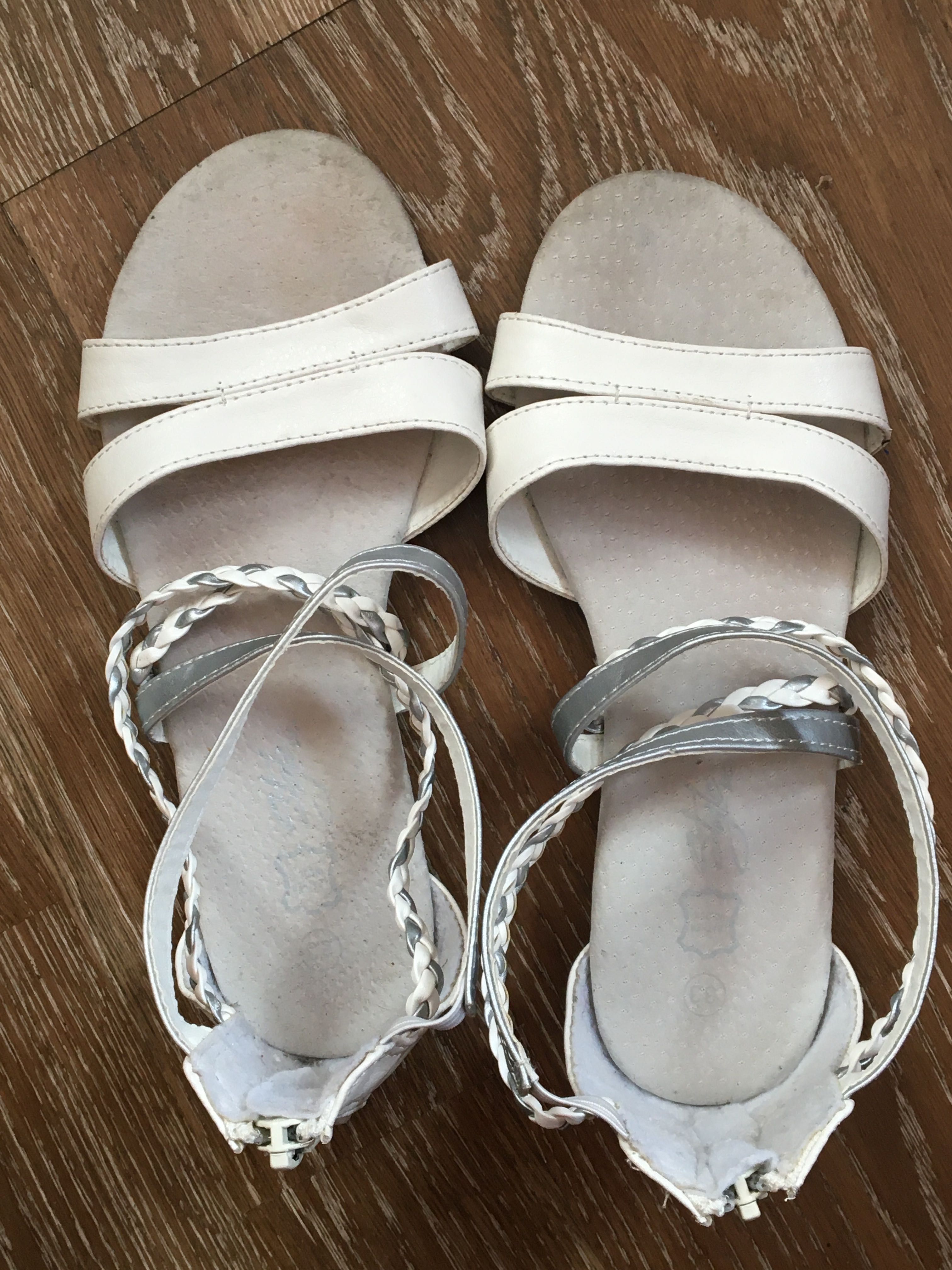 Style, 33, białe sandały