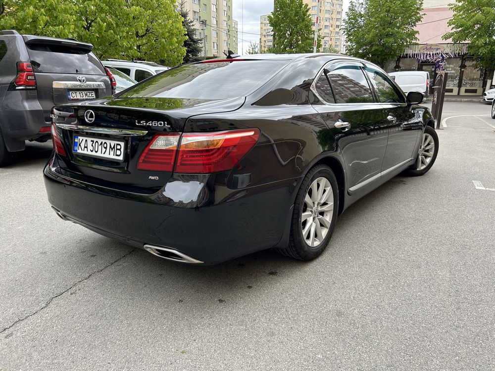 Lexus LS460 Otaman