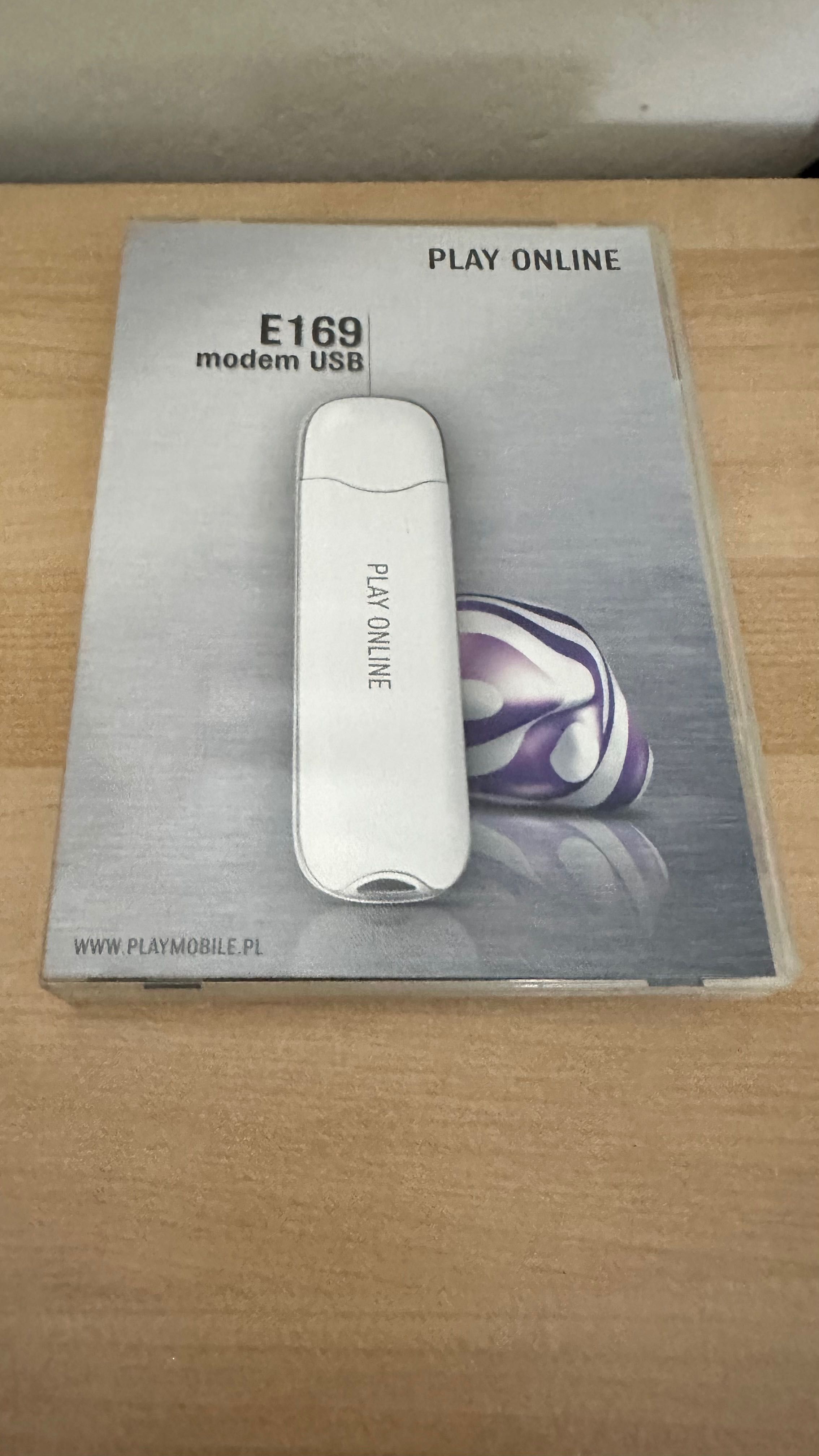 Play Online E169 modem USB