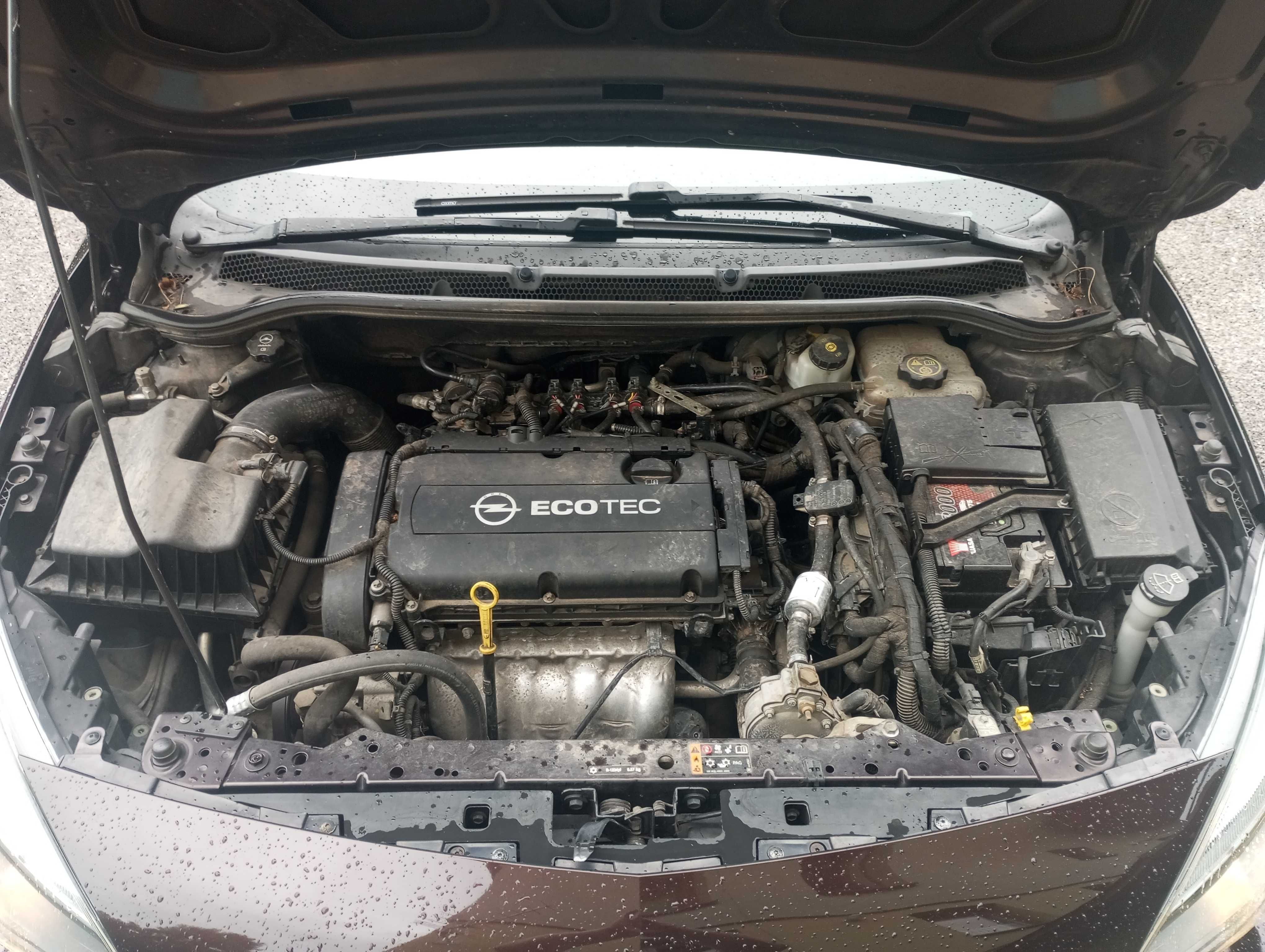 sprzedam opel astra 2016 benz.+lpg