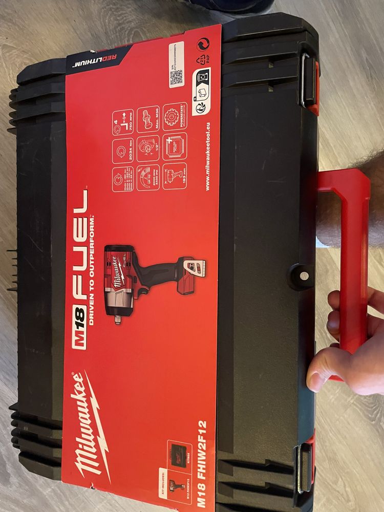 Akumulatorowy Klucza Udarowy 1/2" MILWAUKEE M18FHIWF 12-502X