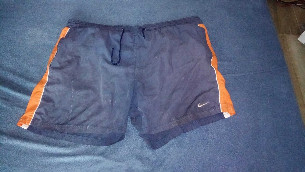 Krótkie spodenki Nike XXL w sam raz po domu i do pracy