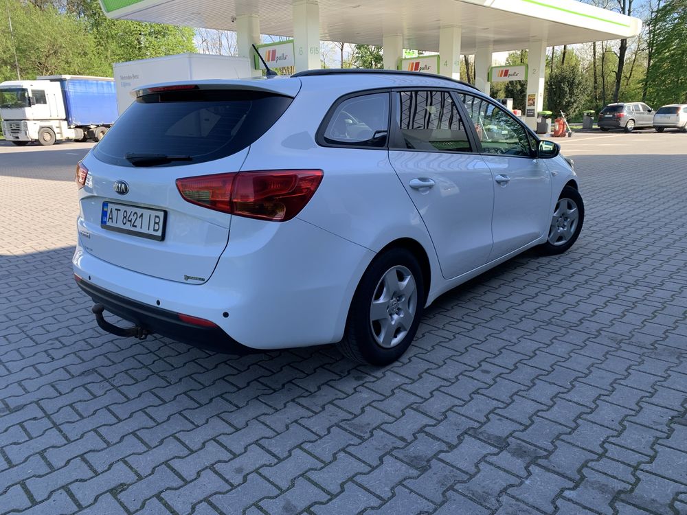 Kia Ceed 2013 року