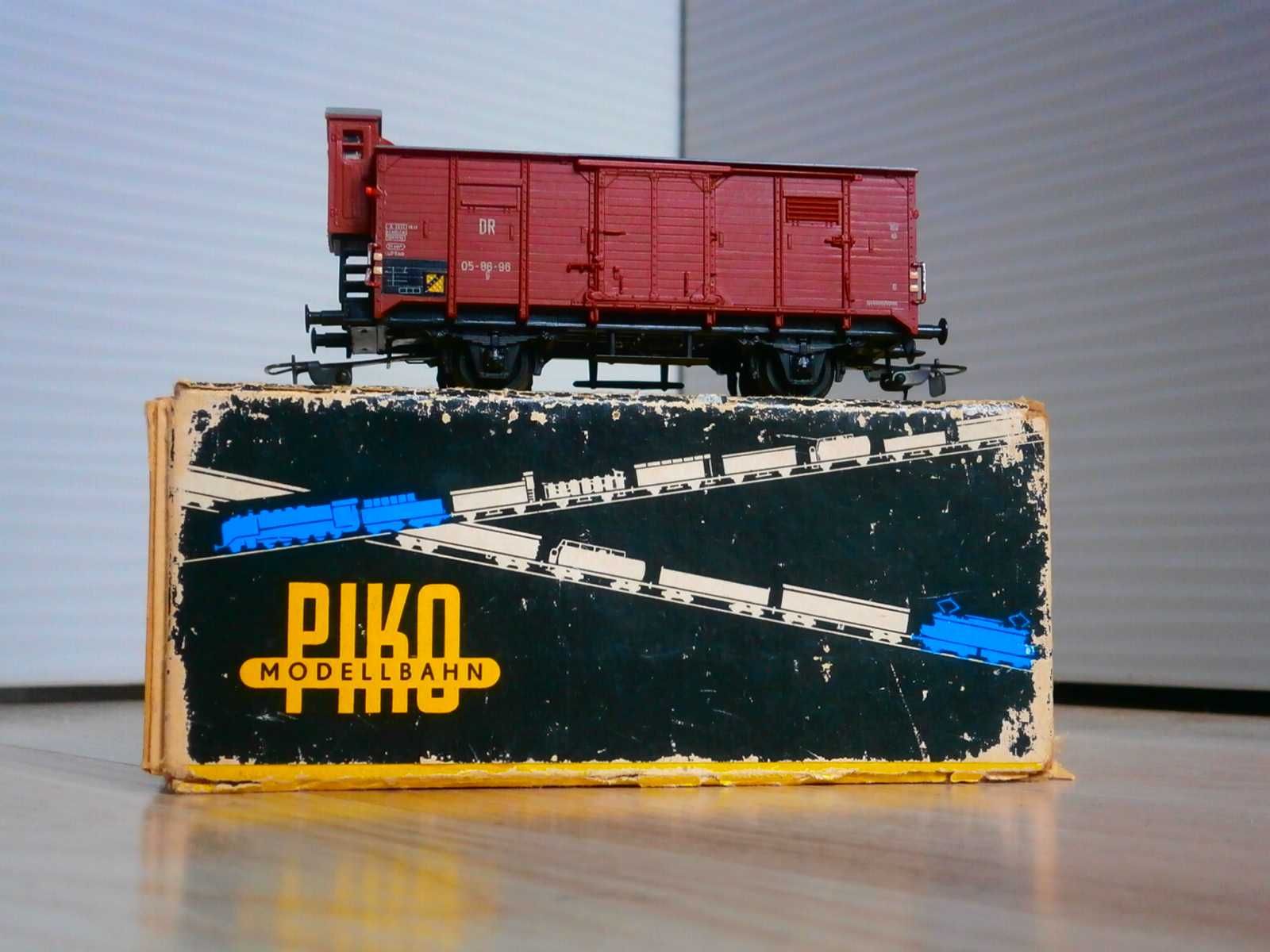 Wagon z przybudówką DR 05-86 PIKO