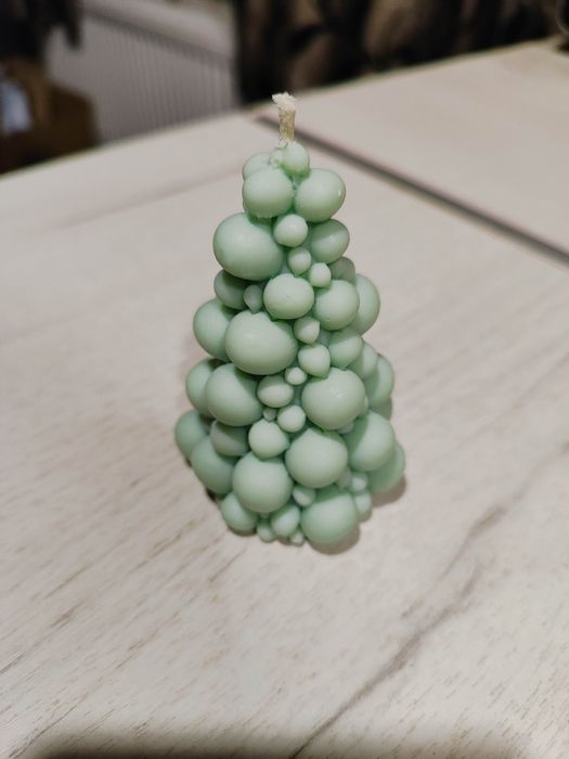 Свічки на бетоні та формові свічки із соєвого воску