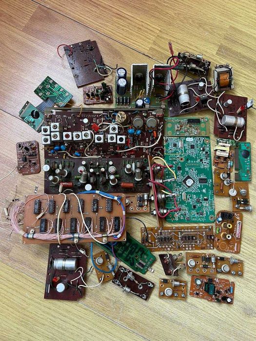 Радіодеталі СРСР Радиодетали Микросхемы лампы СССР радиодетали