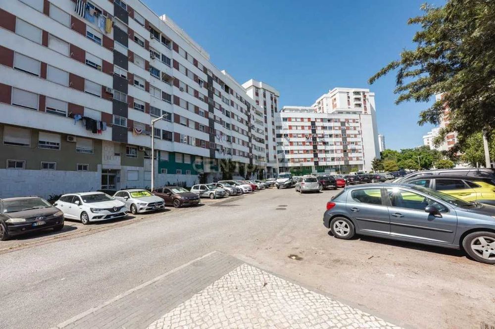 Apartamento T3 Póvoa de Santa Iria | Junto à Nacional 10