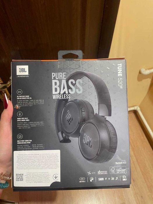 Бездротові навушники JBL Tune 520BT Black