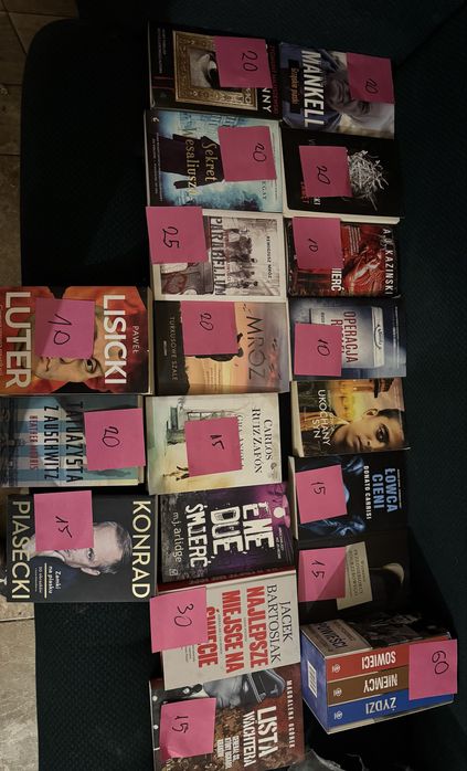 Duży wybór książek- kryminały, biografie, sport, historia