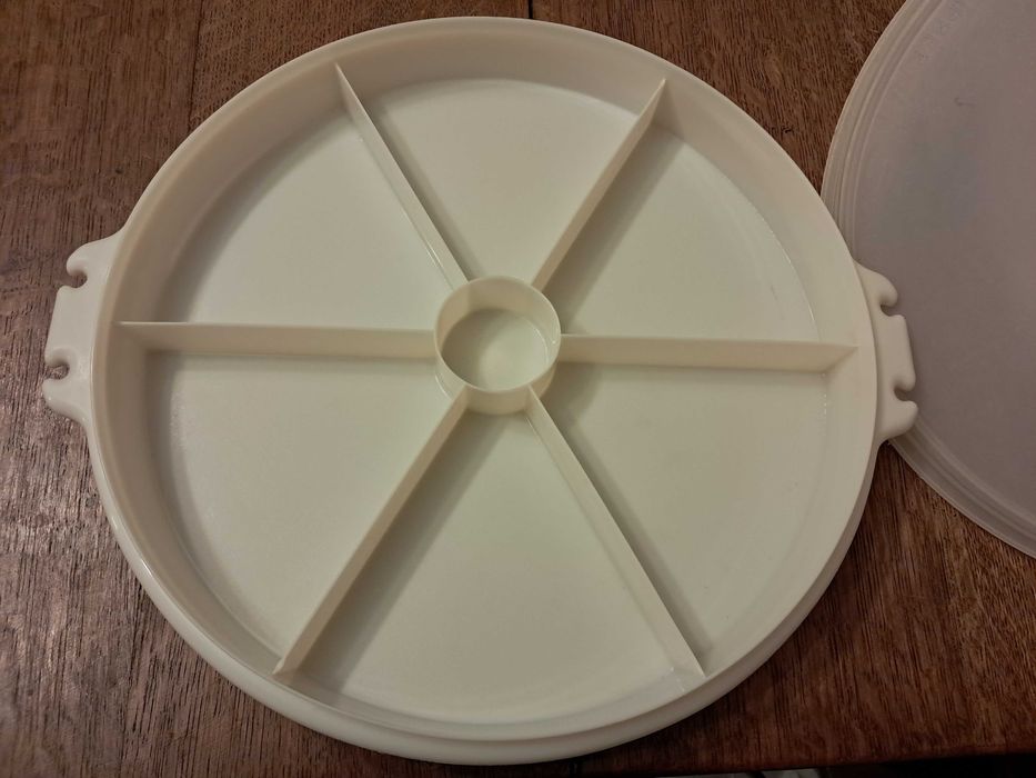 Tabuleiro de petiscos da Tapperware