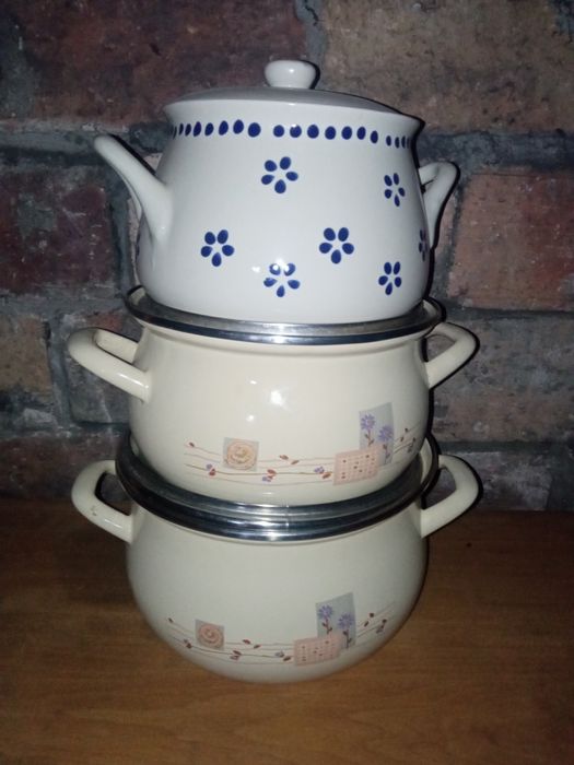 naczynia emaliowane i ceramiczne