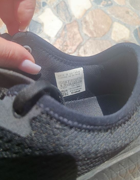 Продам кроссовки Reebok