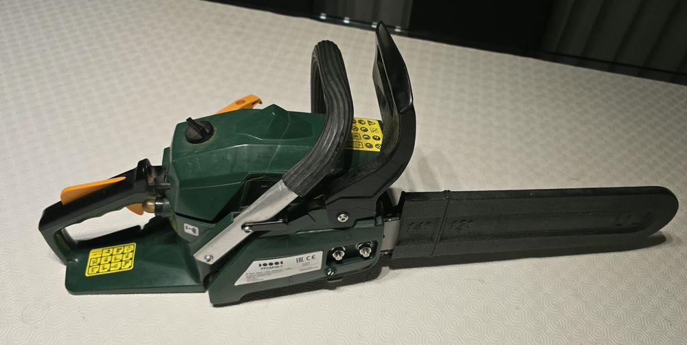 Motoserra com Acessórios