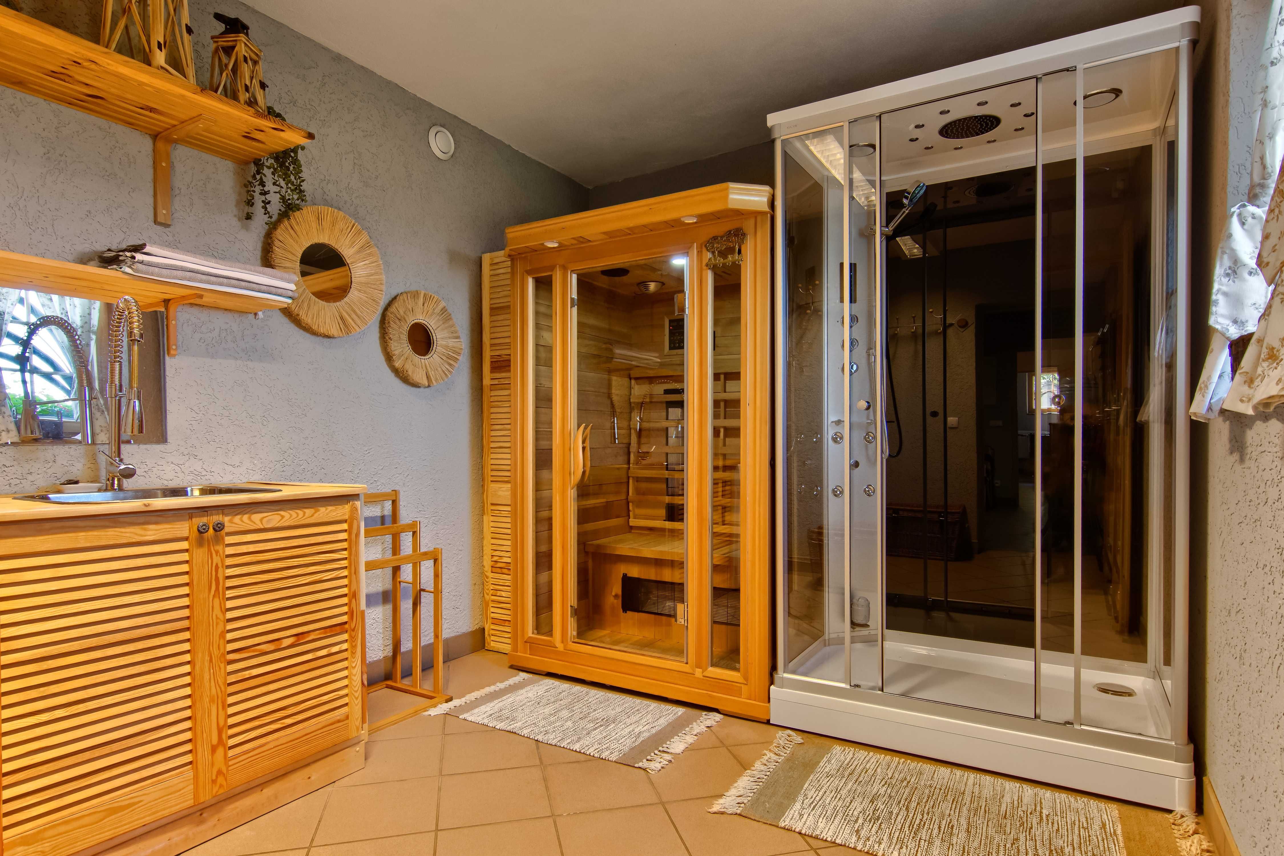 Dom w górach Lipowa Beskidy Balia Jacuzzi, 3 x SAUNA, SPA