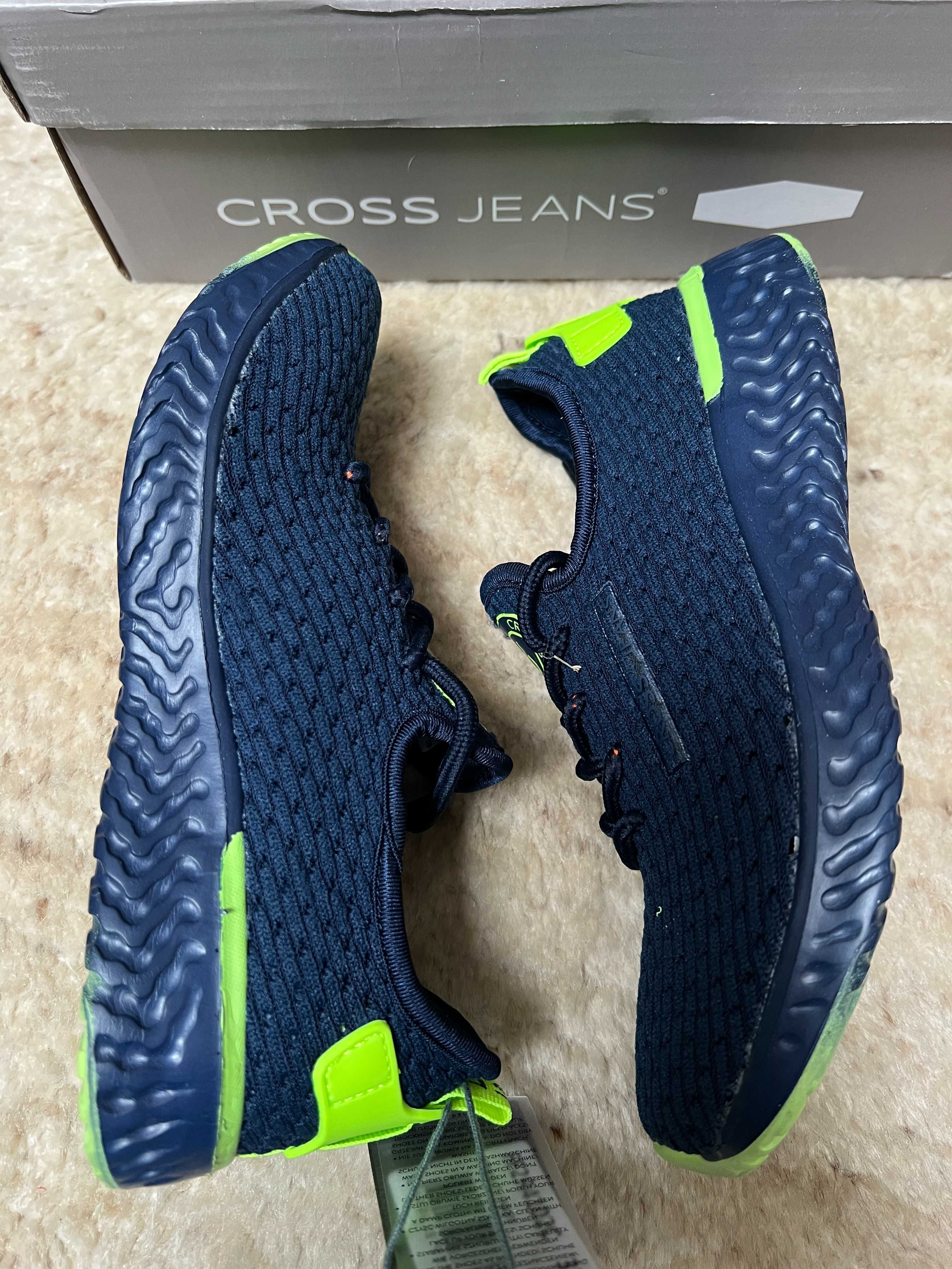 sneakersy Cross Jeans rozm 38/23,8  cm granatowe siatka