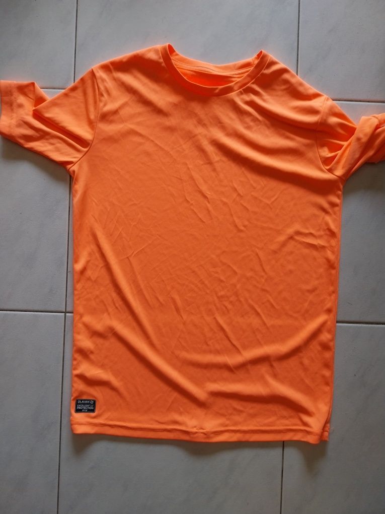 Camisola proteção solar na água- Como Nova!