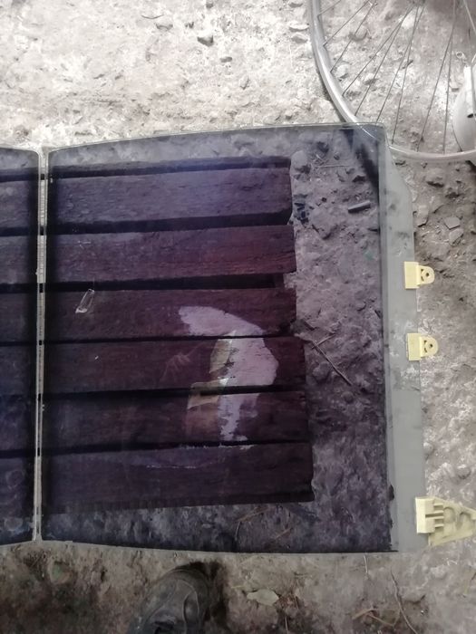 Стекла задние дверние и задние боковые от u 11 Nissan bluebird