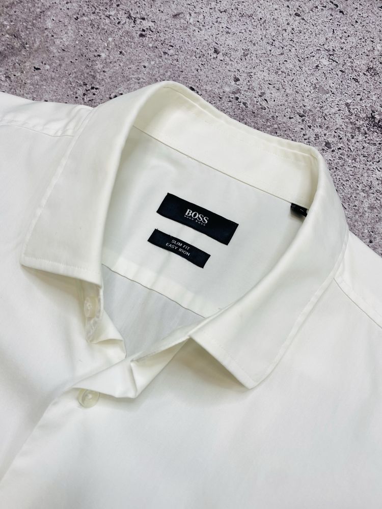 Мужская белая молочная рубашка Hugo Boss L slim fit