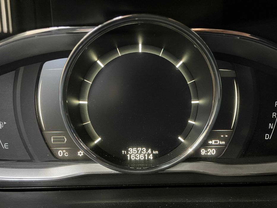 Salvado  Volvo V60 I D6 Hybrid AWD | 2017 | 163.614 Km